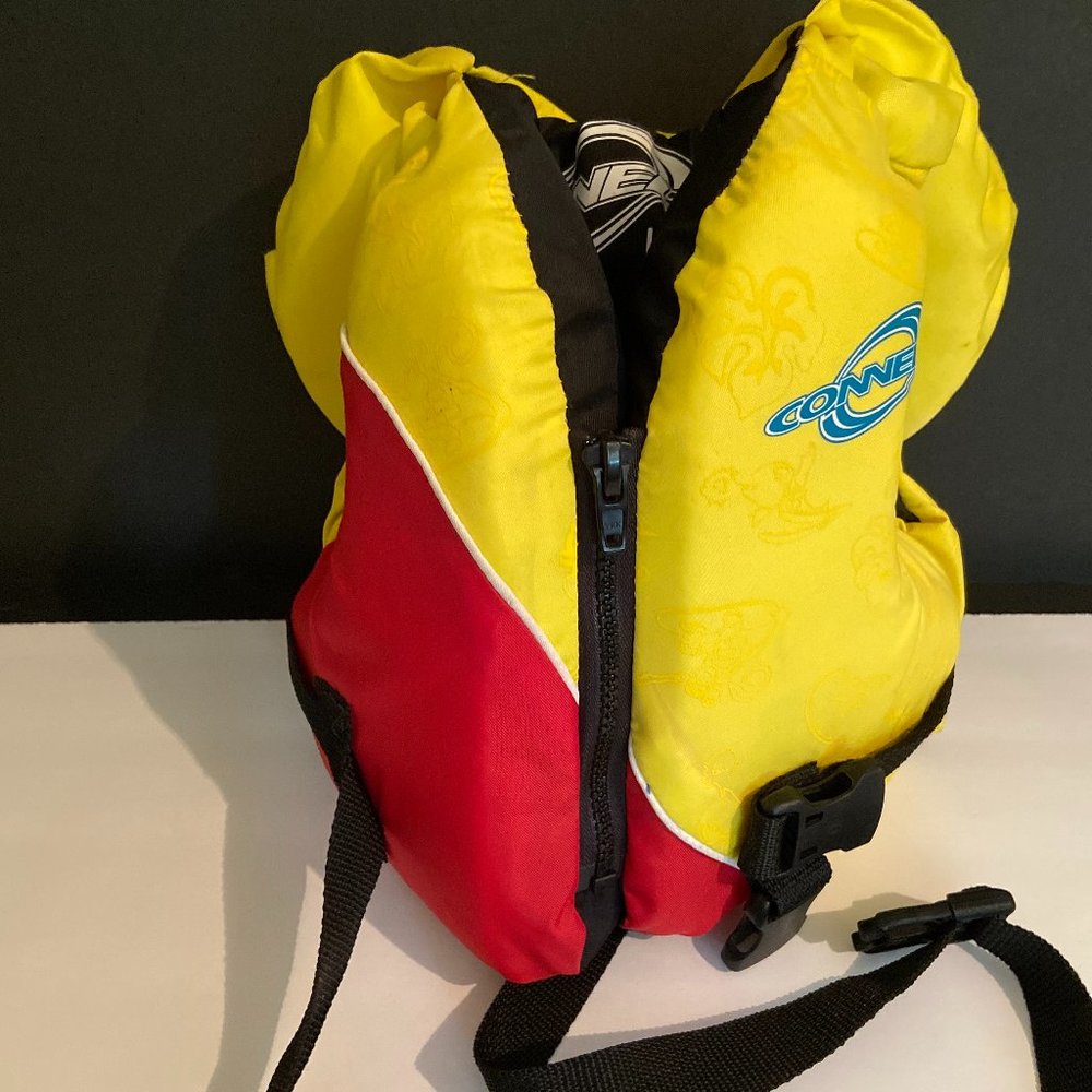 CONNELLY youth life Jacket - Excellent Condition